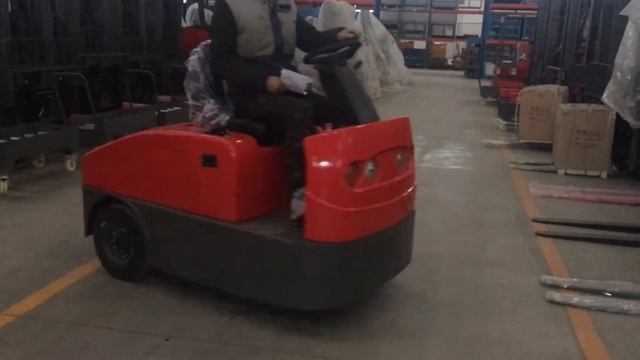 NEOlift electric seated tow tractor load rated capacity 4.0-6.0T. смотреть онлайн