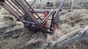 Наводим порядок после забоя. грузим навоз мтз 80 на птс 4.