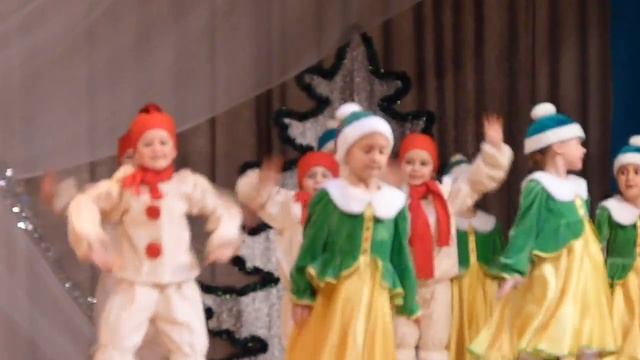 Дашин Новогодний дебют в коллективе "Экспресс" 28.12.2013г.