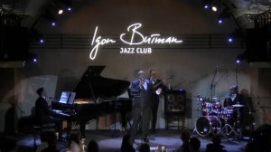 Mientras - Dariel Rene & Hot Havana jazz trio