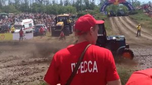 "Бизон Трек Шоу 2013"  Битва тракторов за 1 место!