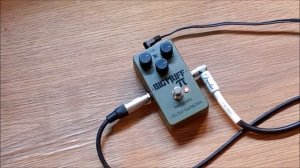 Big Muff Green Russian Fuzz Pedal by Electro Harmonix