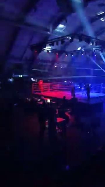 Световое шоу на чемпионате Эстонии по боксу смотреть онлайн