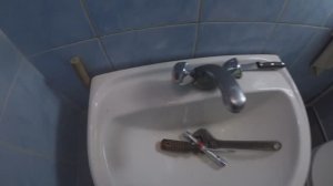 Ремонт смесителя, как быстро выкрутить кран-буксу.