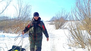 Как поймать неактивного ельца в марте на реке. Рыбалка на мормышку