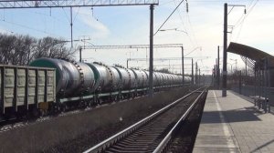 Электровоз ВЛ80К-469 с грузовым поездом