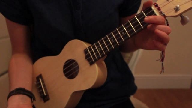 Friends Theme Song Ukulele Riff Tutorial! смотреть онлайн