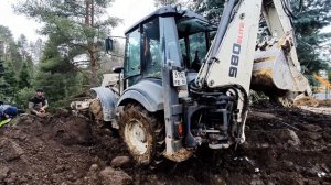 Трактор Terex 980 исполняет...а Komatsu вытаскивает фуру
