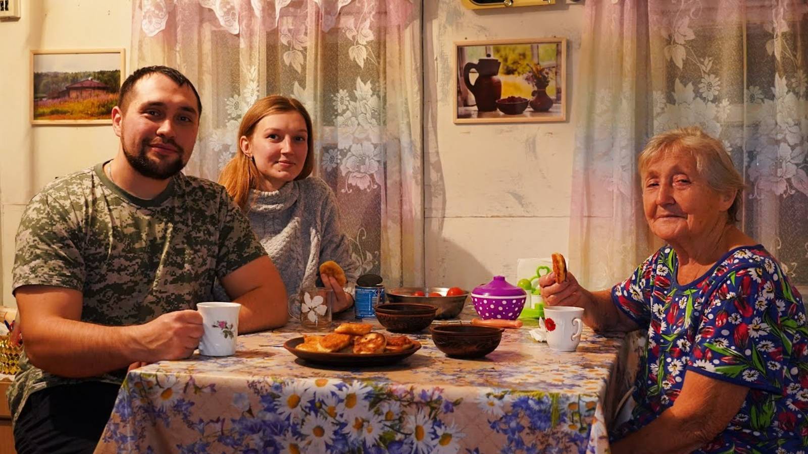 КУПИЛ 2 ДОМА В ДЕРЕВНЕ ｜ ОБРАДОВАЛИ БАБУШКУ ｜ ПРОСТЫЕ ДЕРЕВЕНСКИЕ РАДОСТИ