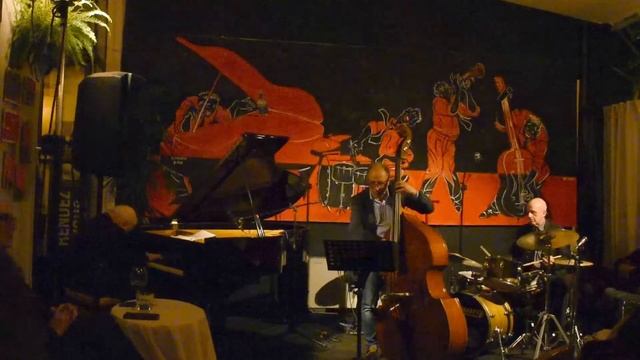 “Monk’s mood - Evidence“ - Thelonious Monk - Live at Rendezvous Jazz Club Terni - Mike Melillo Trio смотреть онлайн