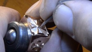 Матирование поверхности пневмоштихелем