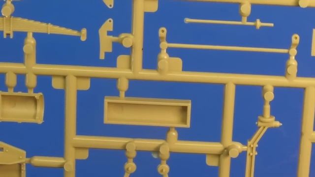 Sprue Review Meng 1/35 British R-R Armored Car