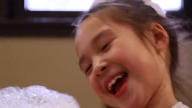 Bubble show à l'anniversaire de Michael смотреть онлайн