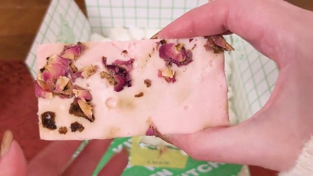 LUSH MARCH 2023 KITCHEN SUBSCRIPTION UNBOXING 🌸🌹🌺 смотреть онлайн