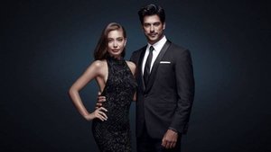 Звезда сериала «Черная любовь» Неслихан Атагюль показала новорожденного сына