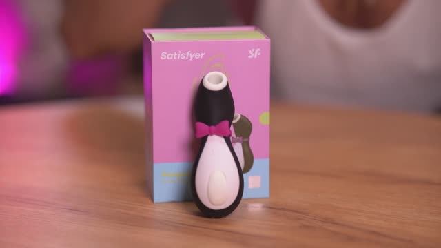 Satisfyer Вибратор Пингвин