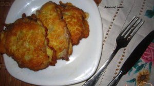 Свиные отбивные в шубе  с грибами