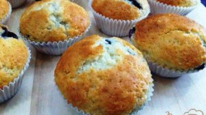 Маффины с конфитюром из лесных ягод