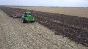 Кировец к 701 - работа спереди