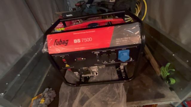 Первый запуск новой электростанции  FUBAG BS 7500  читаем инструкцию 