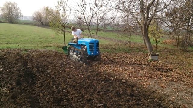 Самодельный гусеничный минитрактор смотреть онлайн