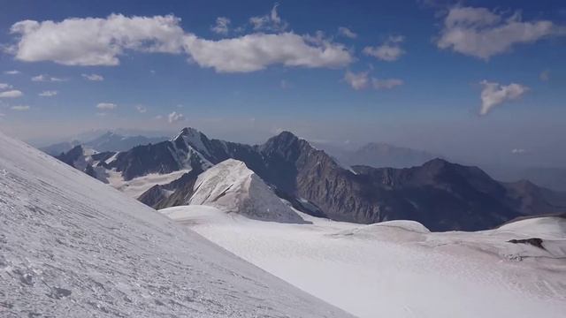 Восхождение на Казбек__кадры альпинистов смотреть онлайн
