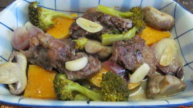 Осеннее блюдо из утки с овощами