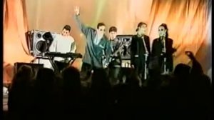 Группа "Экскалибур" Клип (Оцифровка VHS) Я играю на гитаре.
