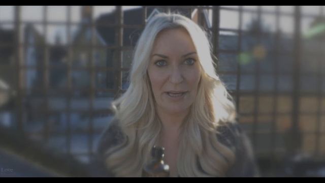 Love Henri  - Bergamot Treatment Oil смотреть онлайн