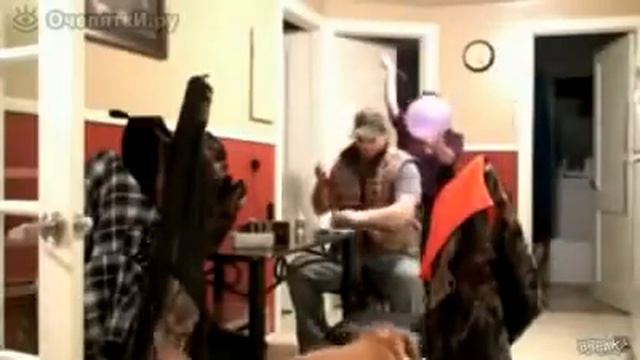 Охотник просто чистил ружье смотреть онлайн