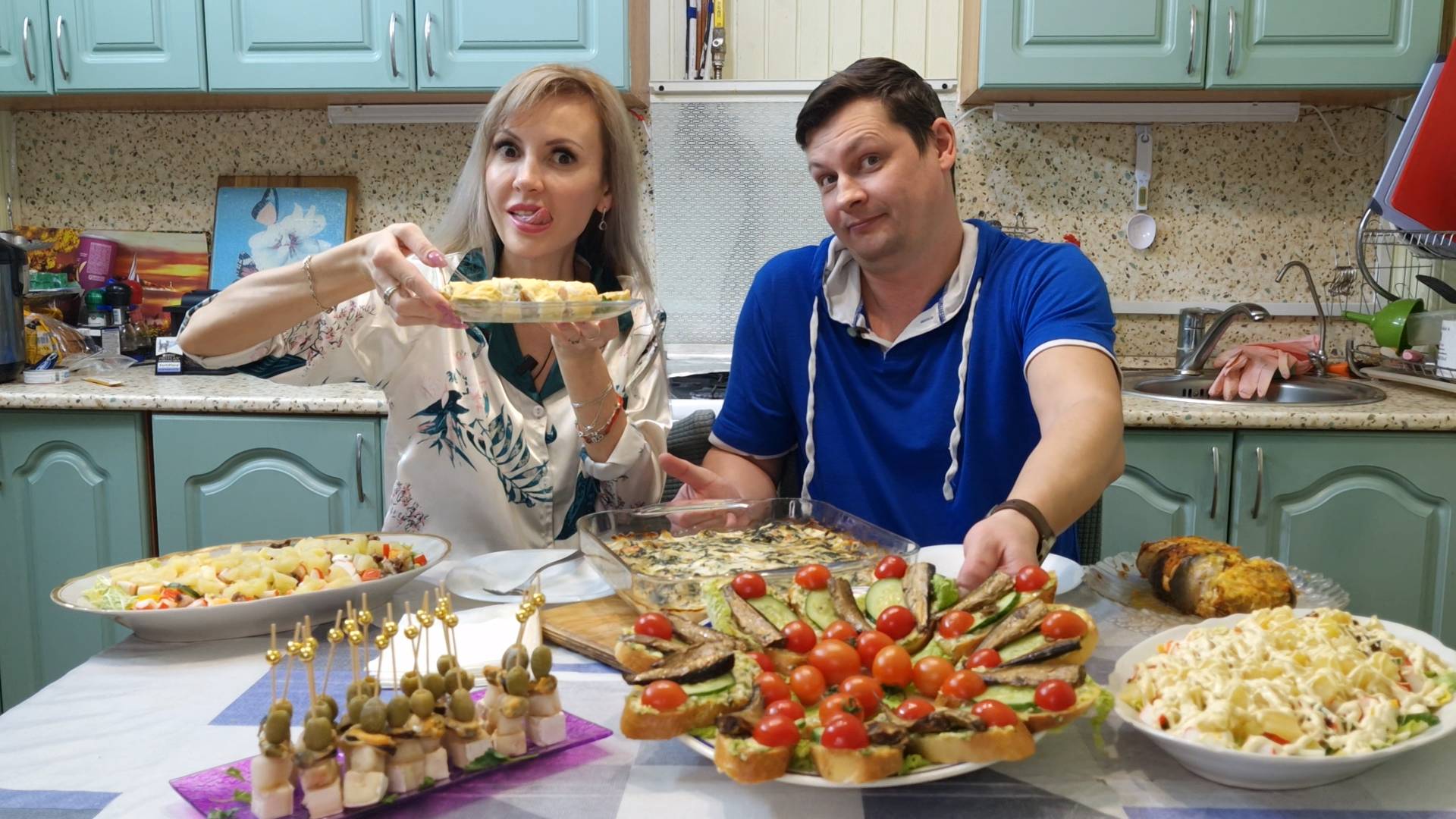 МУКБАНГ 😋 | Поменялись МЕСТАМИ | Пробуем ПРАЗДНИЧНЫЙ СТОЛ на 8 марта