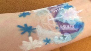 Аква-грим — Рисуем узор с рисунка (на руке)
⚜️