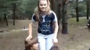 Мега трюк от школоты  Где их мозги