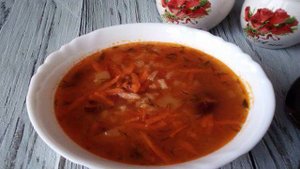 Томатный суп с рисом и фасолью