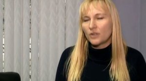 У Сумах брила льоду пошкодила аптечну вивіску
