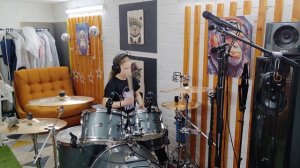 Браво (feat. Жанна Агузарова)
Кошки
Маринка драм (drum) машинка