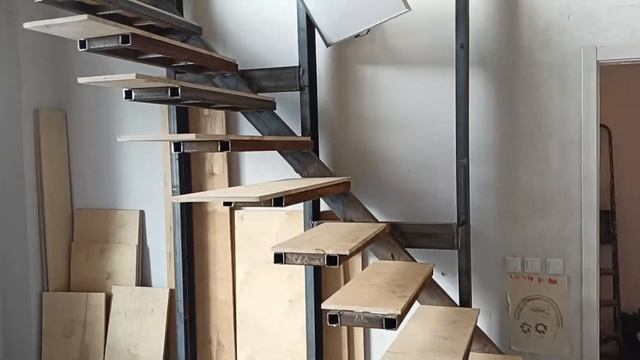Изготовление перекрытия и лестницы с парящими ступенями