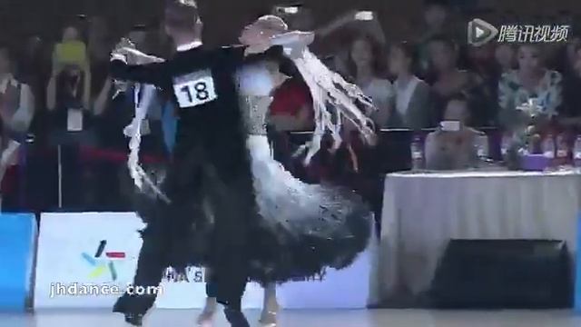A beautiful Waltz by Dmitry Zharkov, Olga Kulikova at WDSF in China смотреть онлайн