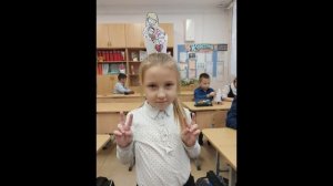 Поздравление мамам от 1 г класса!.