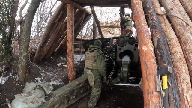 Артиллеристы 1 танковой армии громят позиции ВСУ