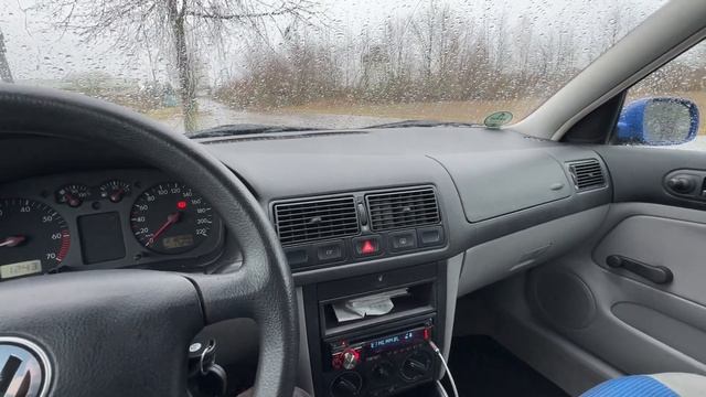 Небольшой обзор на мой Фольксваген Гольф 4. Как он в наше время??? смотреть онлайн