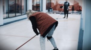 Команда ГК «Криосистемы» отметила Международный женский день на льду кёрлинг-клуба