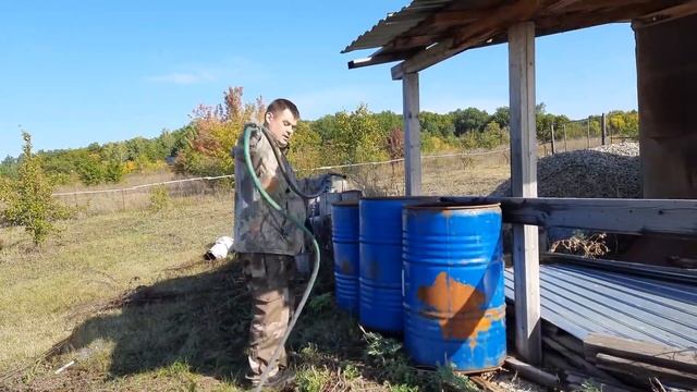 ПРОСТОЕ КРЕПЛЕНИЕ ДЛЯ ШЛАНГА ЧТОБ ОН НЕ ВЫЛЕТАЛ ИЗ БОЧКИ. ДЕРЖАТЕЛЬ ДЛЯ ДАЧНОГО ШЛАНГА. смотреть онлайн
