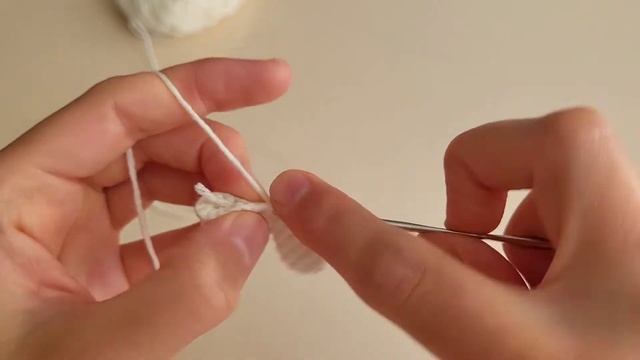 мк: в'язаний ЗАЙЧИК, пані зайчиха у сукні,  частина 2 смотреть онлайн