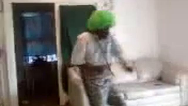 Mr. Pick it Performing  telephone by lady gaga смотреть онлайн