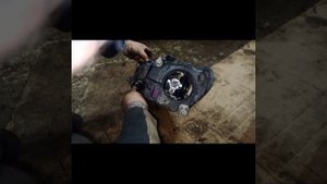 замена ламп в фаре Фольксваген кэдди