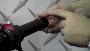 New Oxford Premium Touring grips with V8 Controller install on Bandit 1250