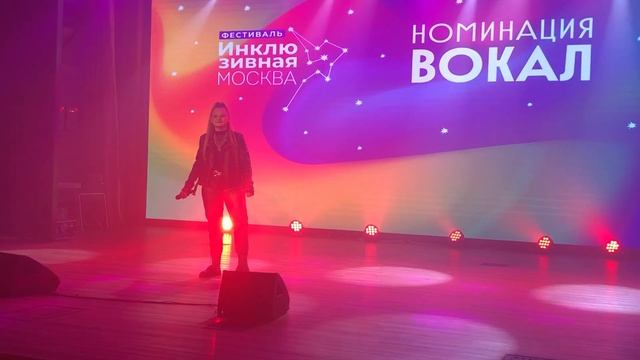 Олеся Тараненко исполняет песню "Беспечный ангел" группы Ария. смотреть онлайн