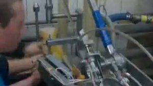 Полуавтоматическая установка для дозирования и упаковки в пакеты "Doy-Pack" со штуцером (083.32.01)