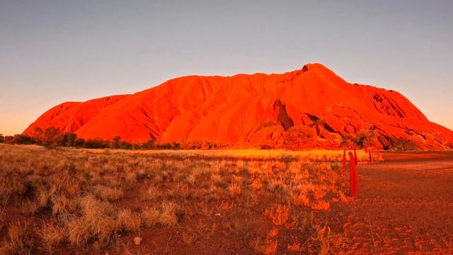 Uluru Base Sunset смотреть онлайн